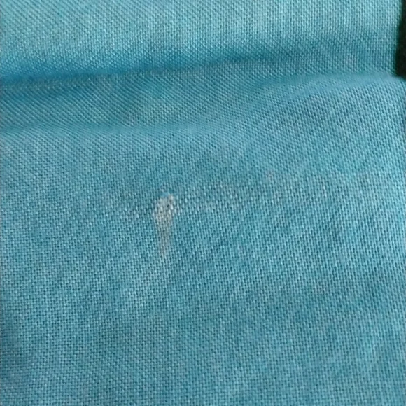 Hibiscus Collection Hawaii Scarf. - Picture 6 of 6